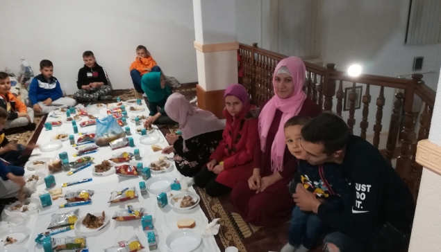 Maidov kurban kao iftar polaznicima mekteba