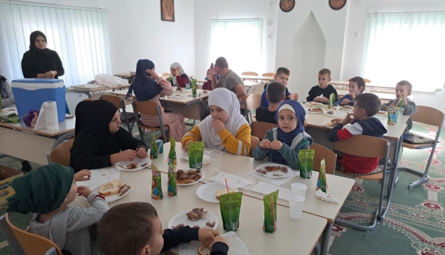 JUSIĆI-Akika-kurban: Junuzović Ajla