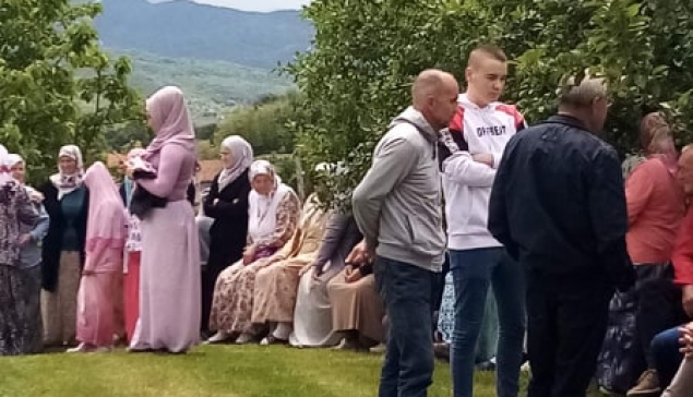 SJEĆANJE NA ŠEHIDE 